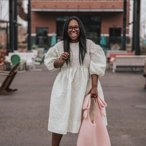 Meet your Posher, Lakeisha